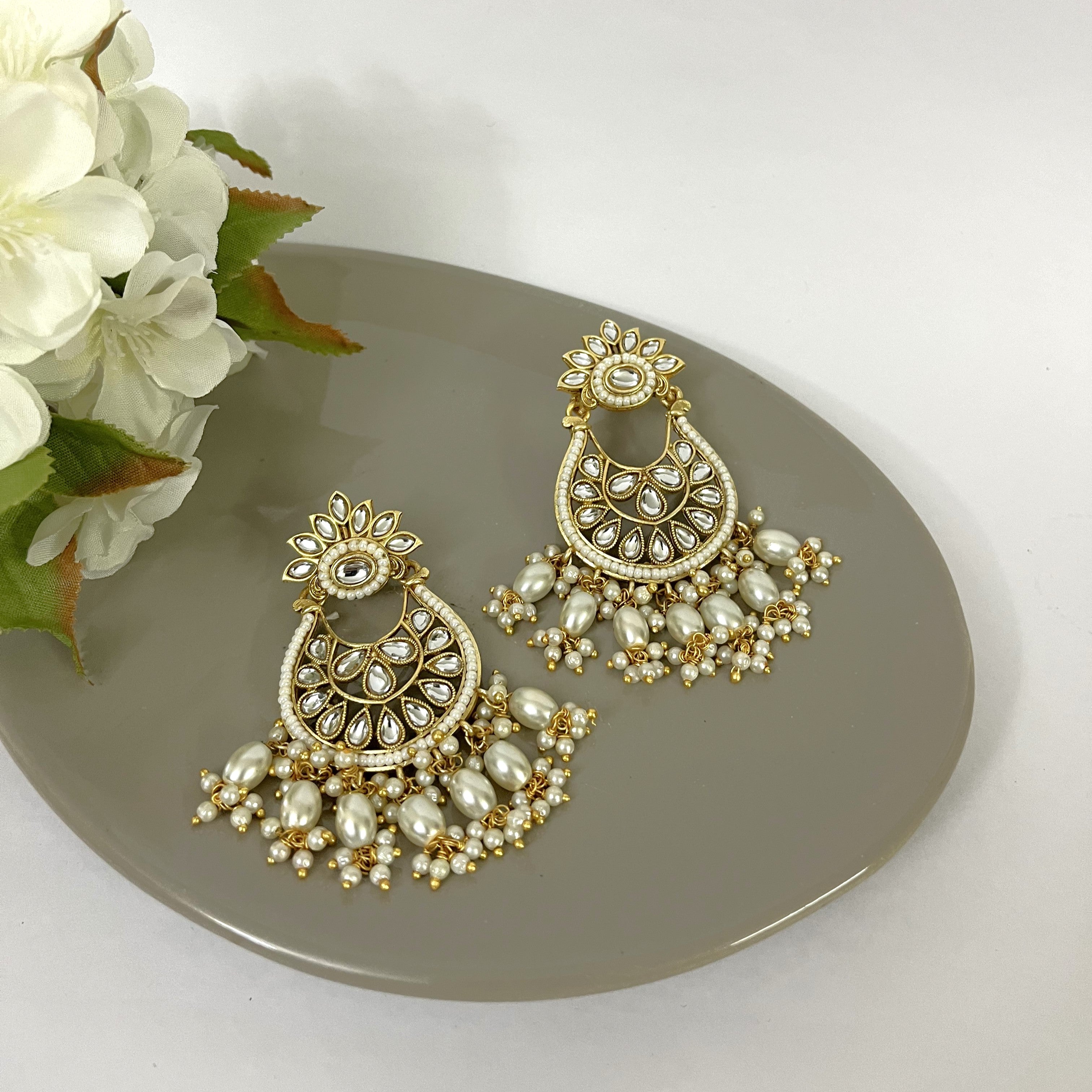 Stunning Gold Tone Kundan & Pearl Earrings