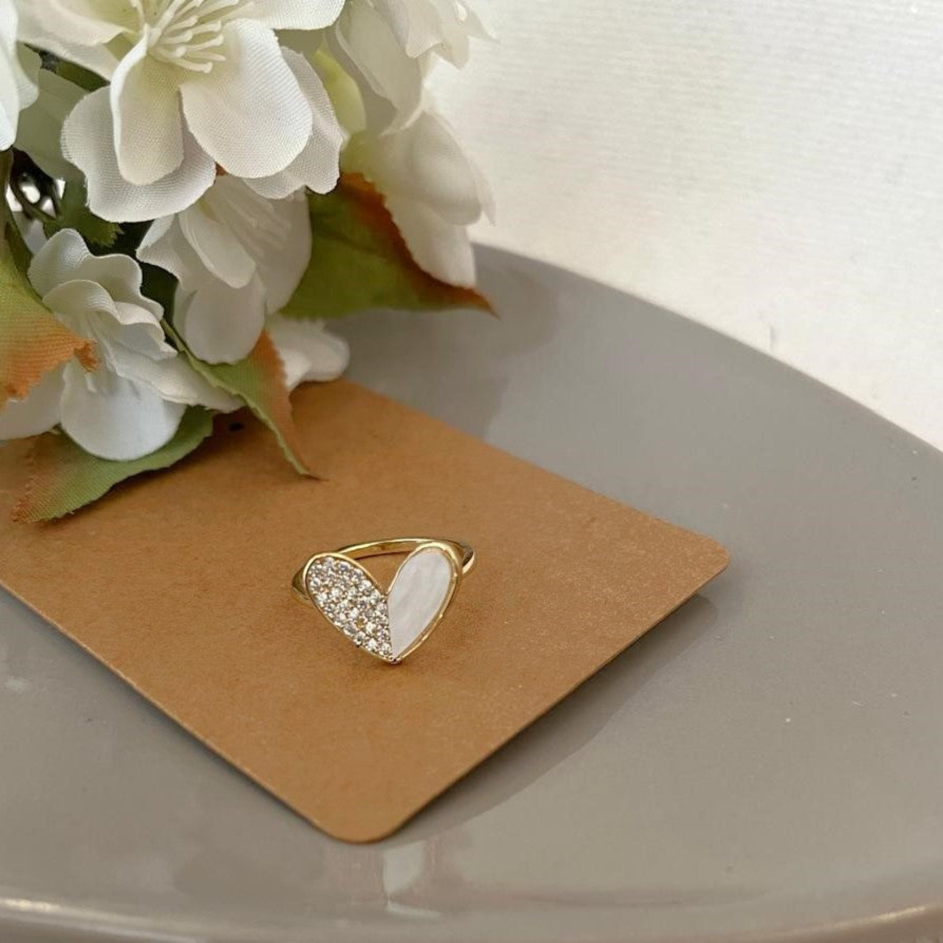 Heart Shaped White Shell Ring with Zircon